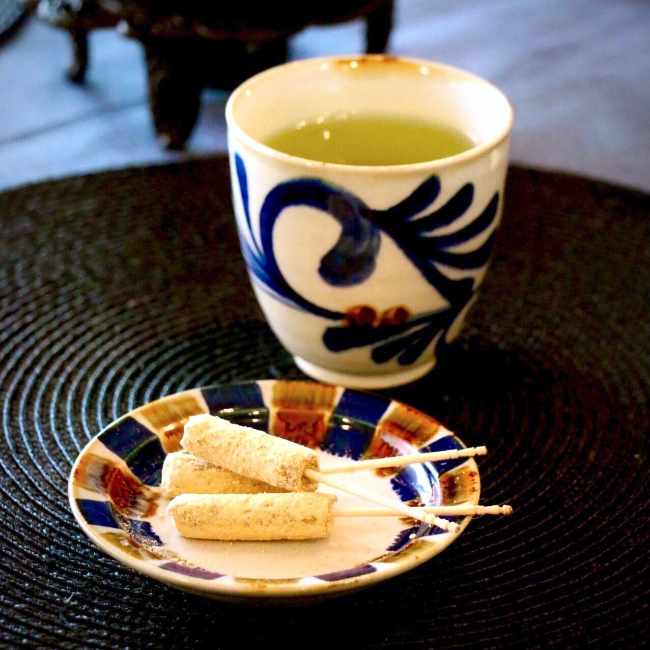 【波佐見焼】【藍染窯】【藍ブルー】【湯呑】 波佐見焼 湯呑 やちむん風 湯飲み 和風 おしゃれ 大人 民芸