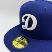 NEW ERA 59FIFTY/5950 ロサンゼルス・ドジャース Dロゴ ダークロイヤル × ホワイト