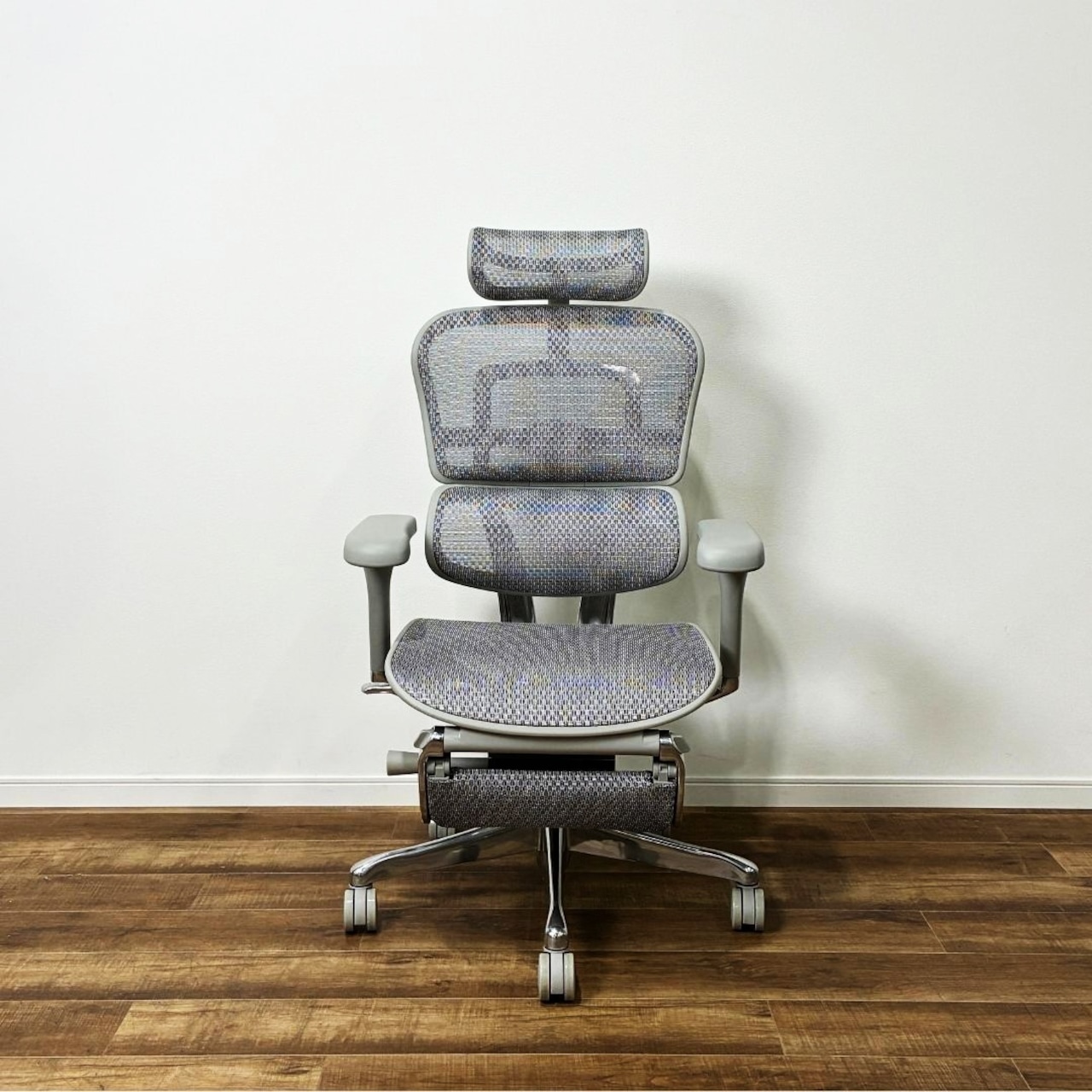 Ergohuman PRO2 Ottoman エルゴヒューマン プロ2 オットマン ホワイト×グレーフレーム フットレスト付き 前傾チルト リクライニング オフィスチェア【中古】【250サイズ】