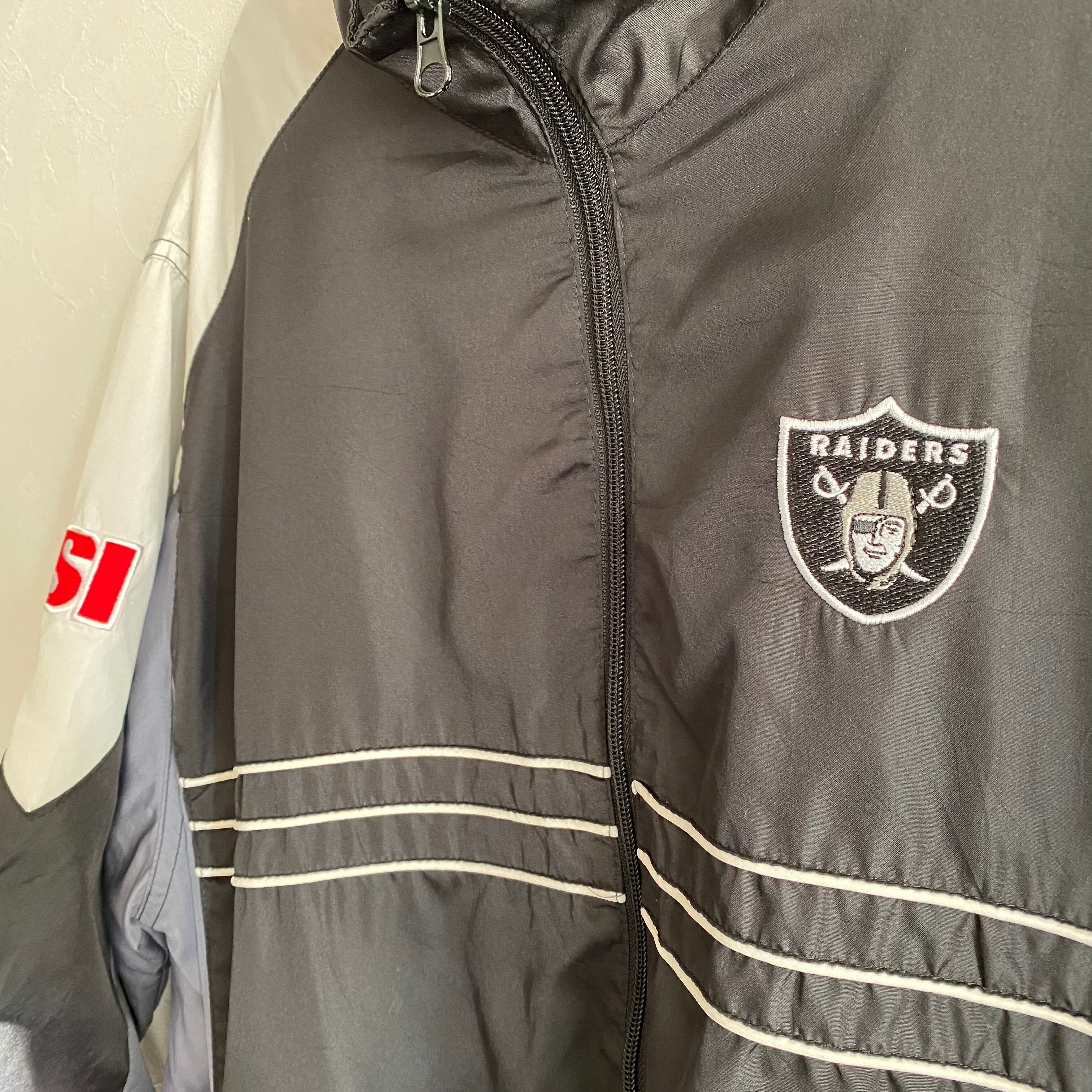 NFL RAIDERS TEAM APPAREL REEBOK WIND JACKET {NFLレイダース チーム