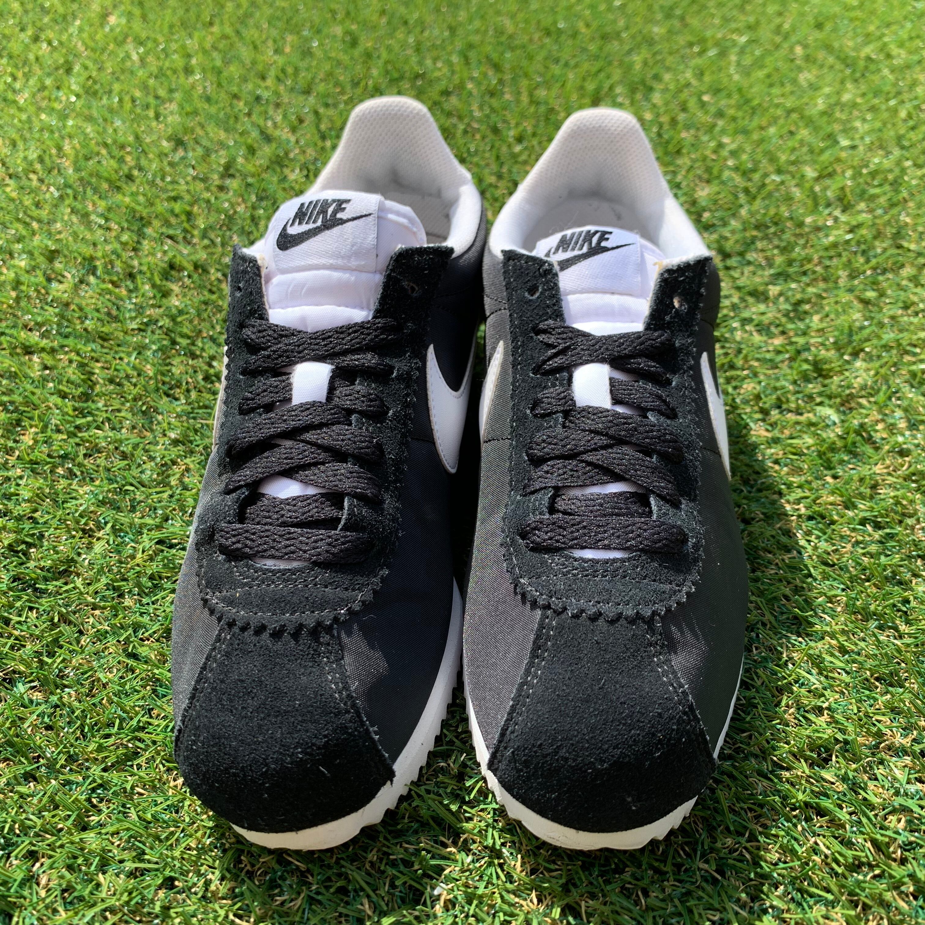 NIKE CLASSIC CORTEZ NYLON ナイキ コルテッツ ベーシック NIKE CLASSIC CORTEZ NYLON ナイキ コルテッツ ベーシック