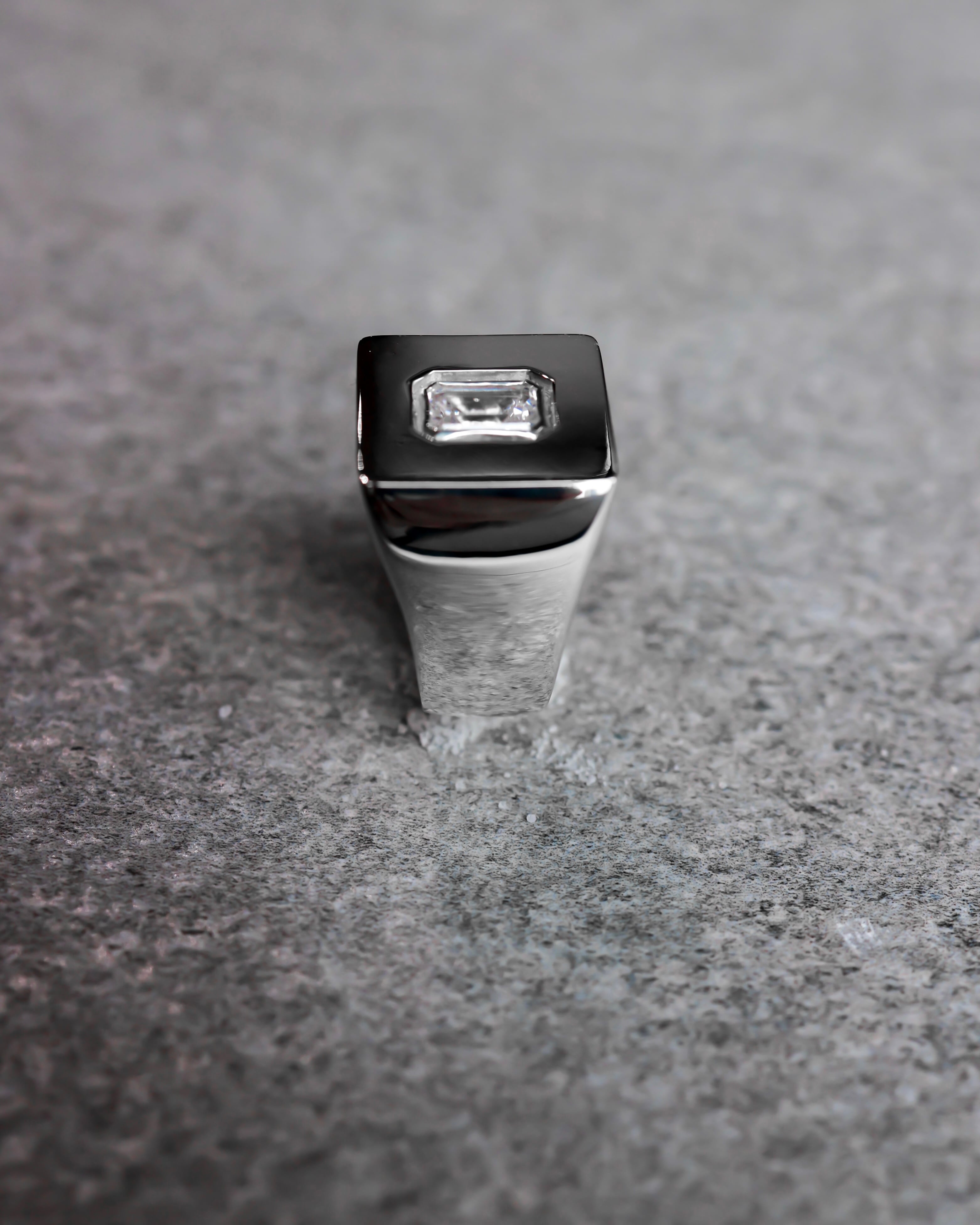 入荷サイズあり】Luxury Square College Ring | EUROKENVY®︎