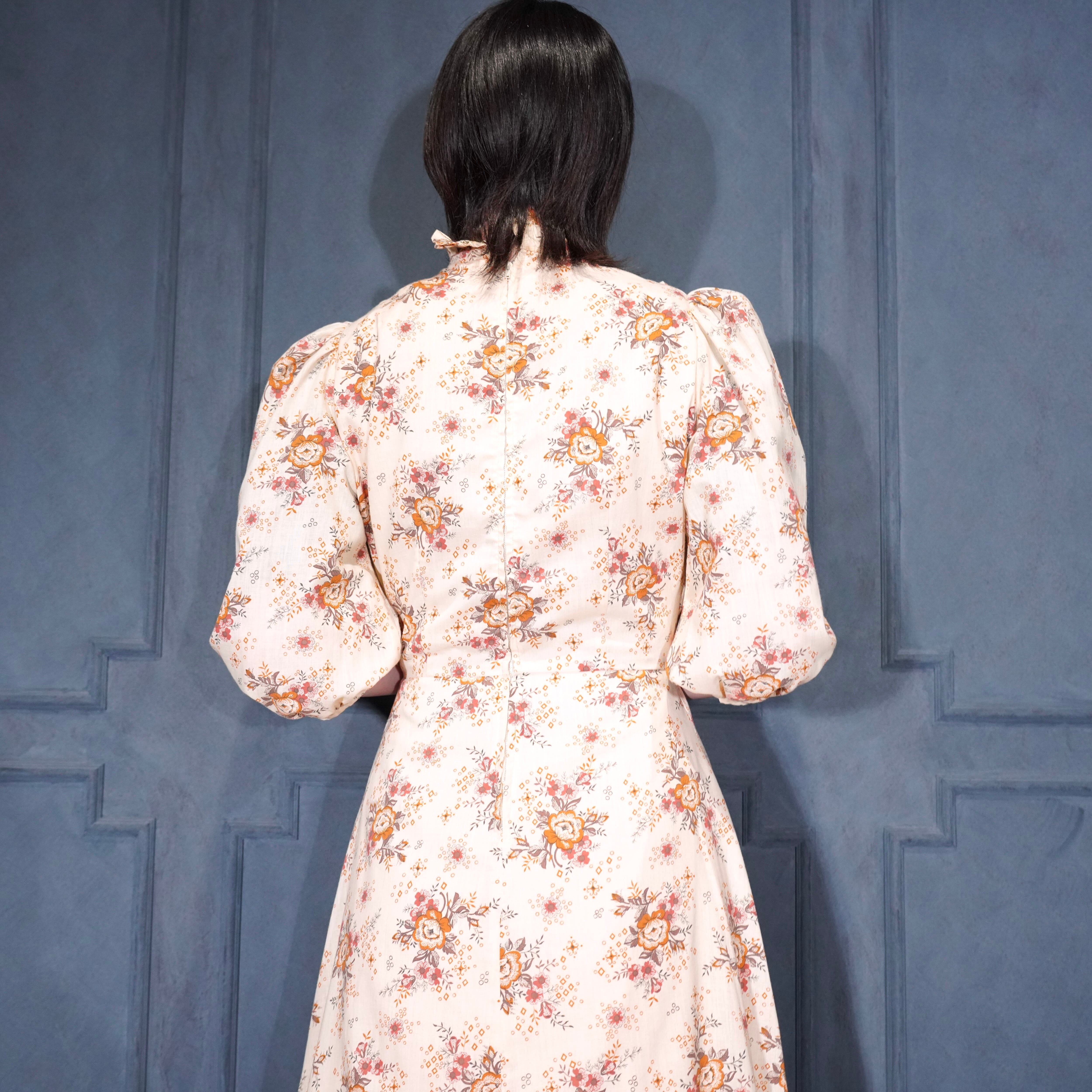 70's USA VINTAGE FLOWER PATTERNED FRILL DESIGN COTTON DRESS ONE