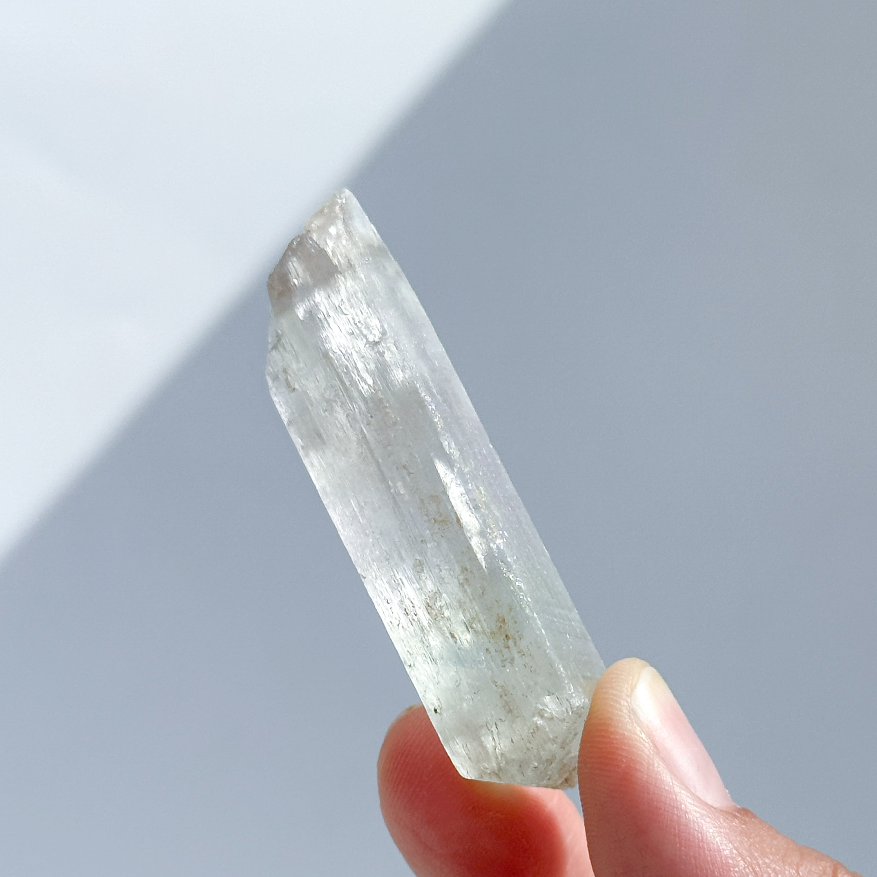 高品質クンツァイト原石 ✦ 希少大きめ343g ✦ 強い浄化力 × 空間調和 高品質クンツァイト原石 ✦ 希少大きめ343g ✦ 強い浄化力 × 空間調和