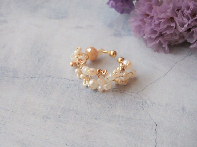 flower ear cuff(off white)