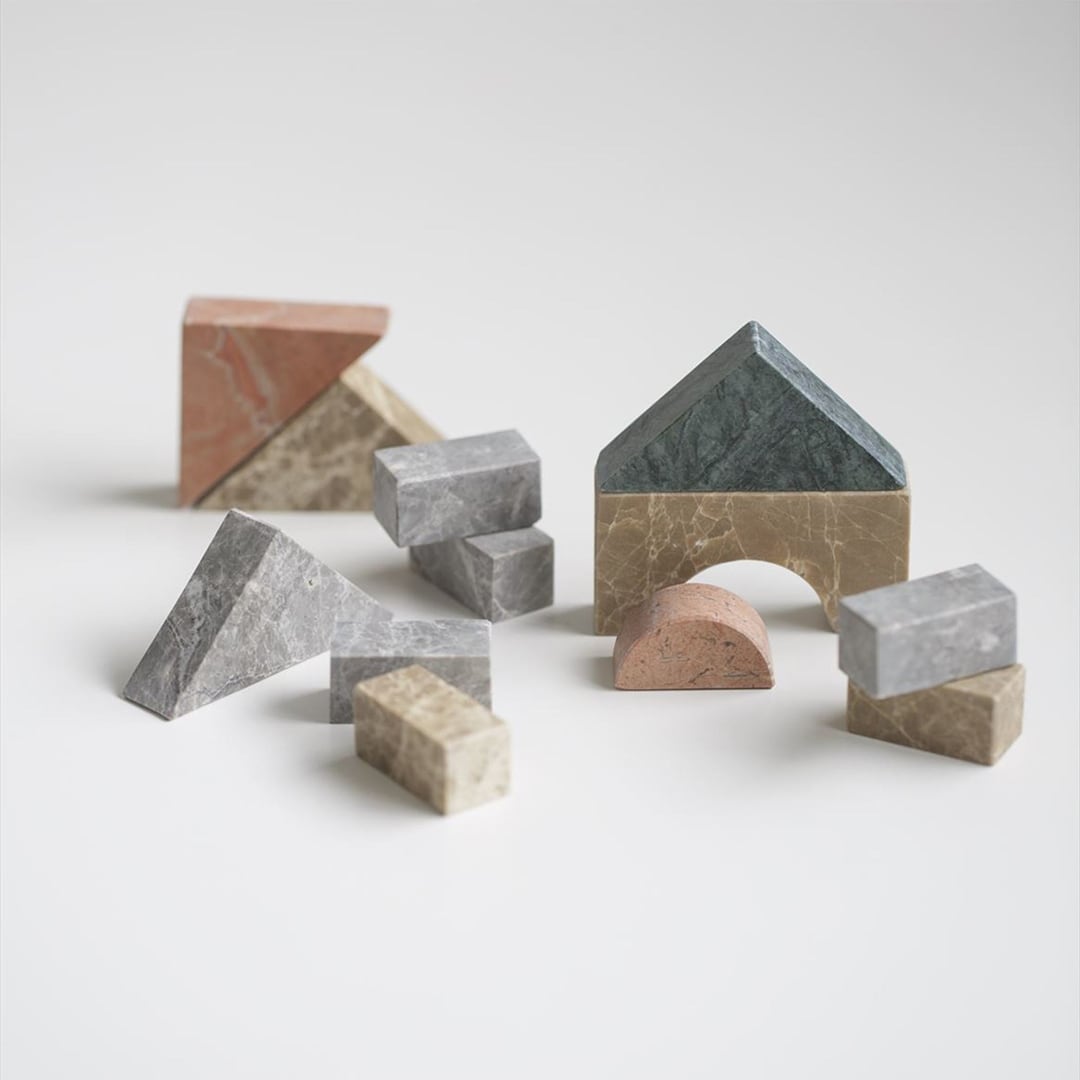 自ら作った石です 積み石 カラー［ ISHIZO］ | REAL Style online shop