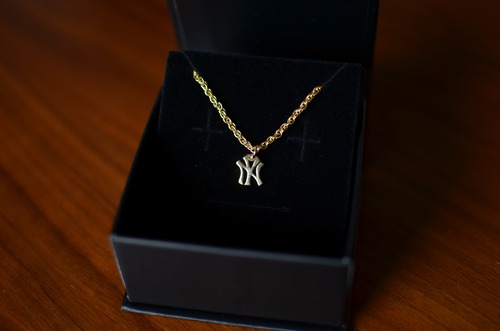 NY Yankees Small Pendant Necklace