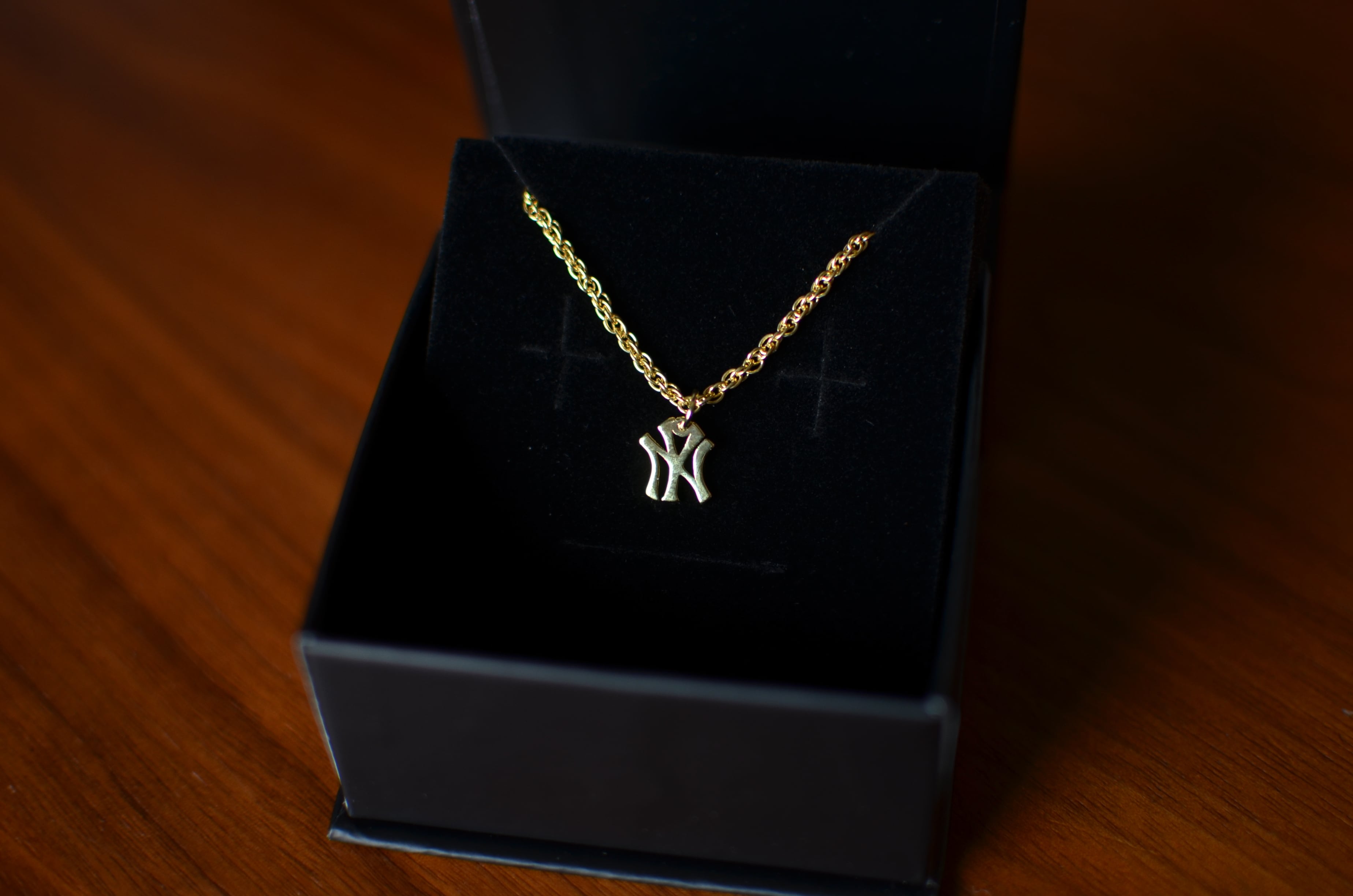 NY Yankees Small Pendant Necklace | CHIPS