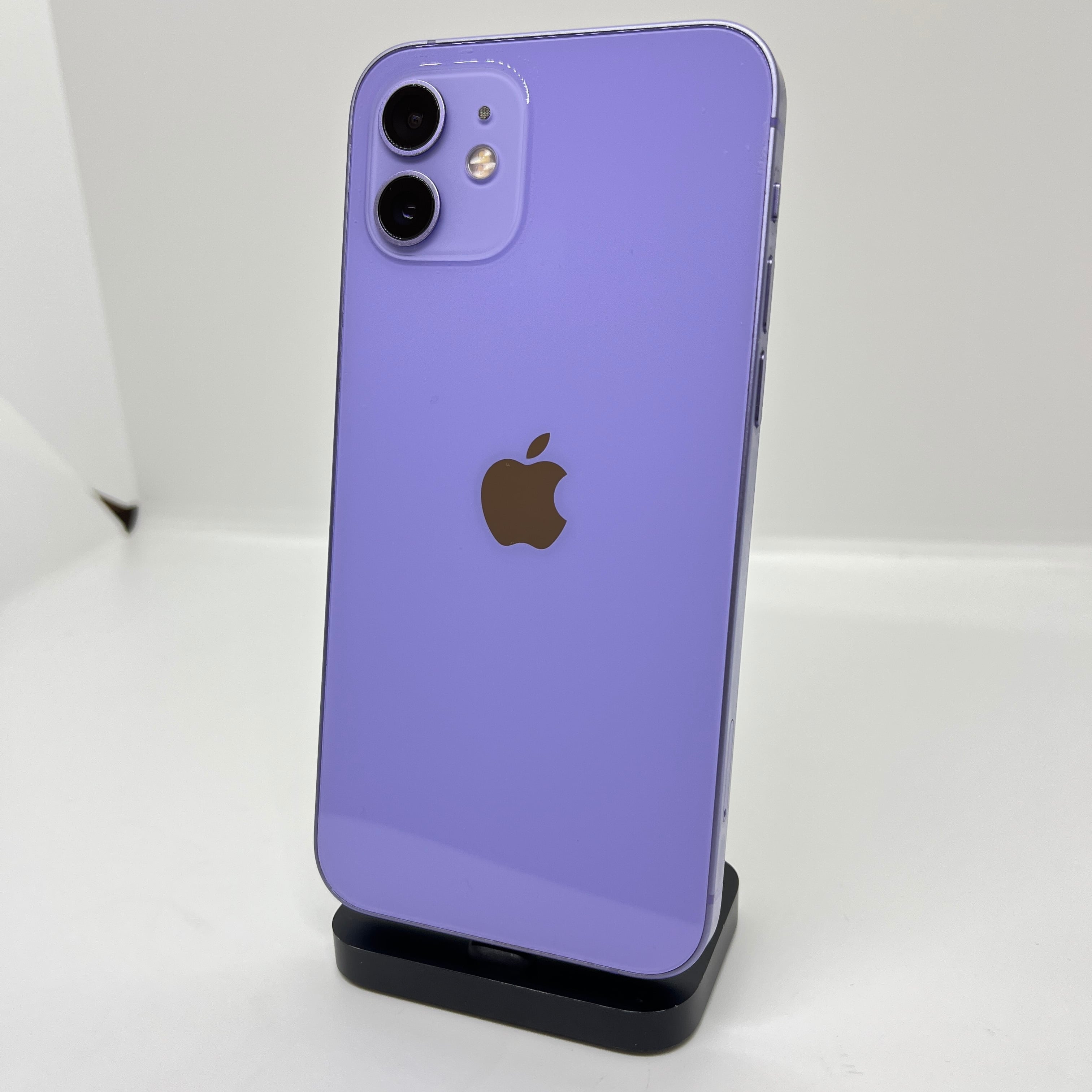バッテリー最大容量100％】iPhone12 128GB ブラック【SIMロック解除