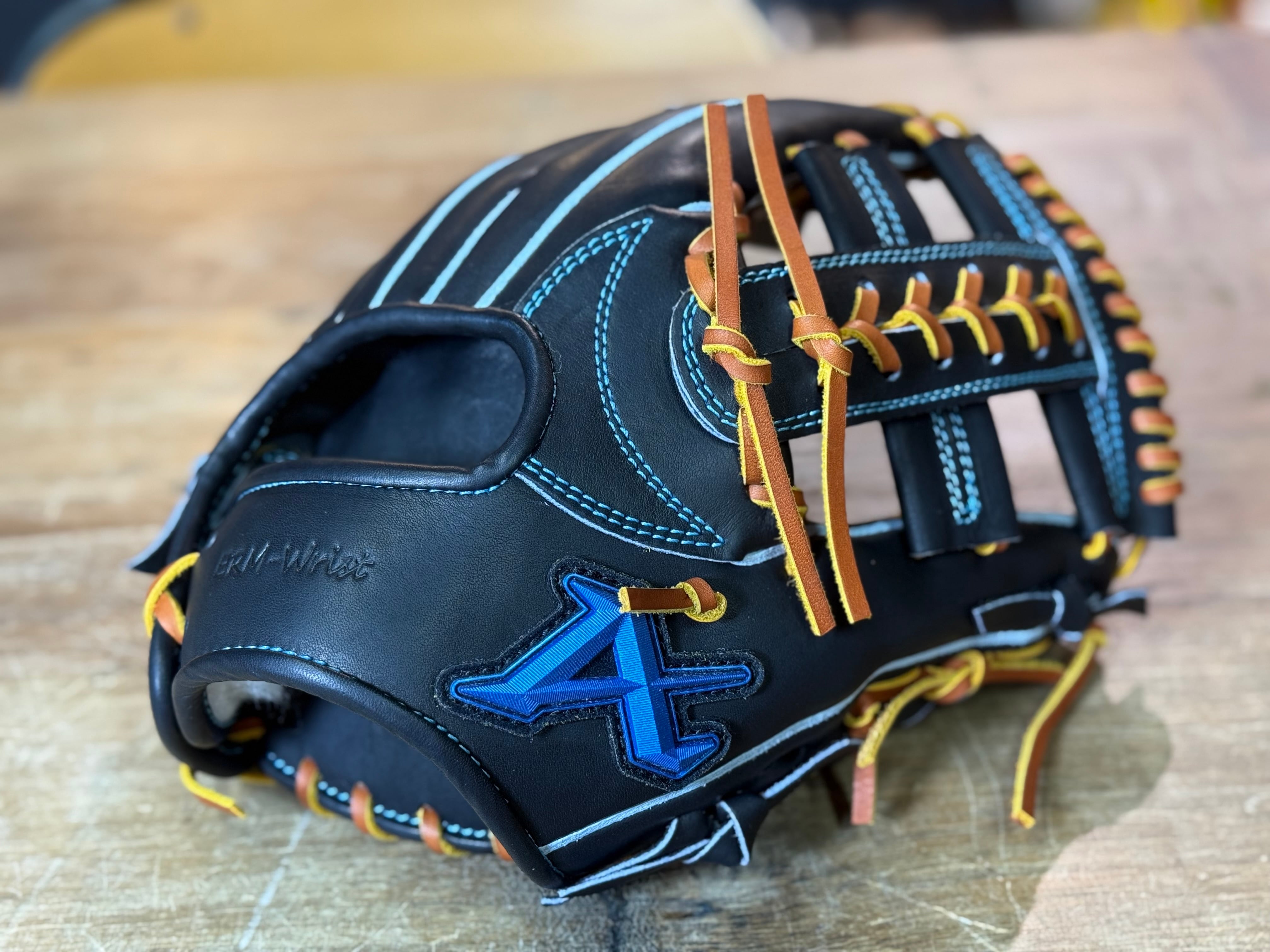 アトムズ　AGL-NE102　硬式用　内野手用　日本製　ERMリスト　型付け済み アトムズ AGL-NE102 硬式用 内野手用 日本製 ERMリスト 型付け済み