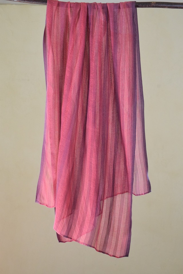 絹からみ織り布（ストール） ～赤～　Silk leno weaving cloth(scarf) ～red～