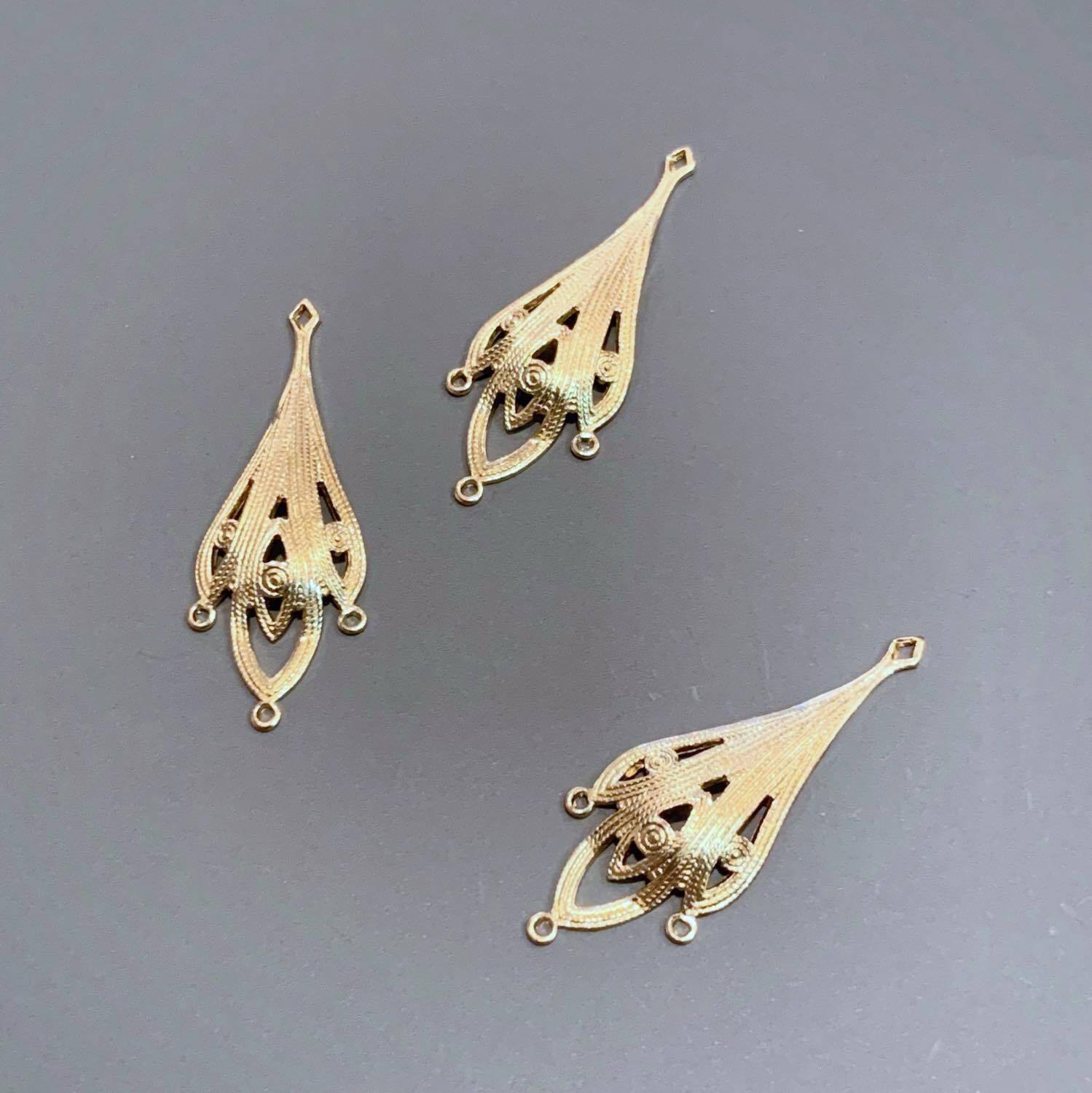 USA真鍮 ゆり風コネクターチャーム(下3カン)