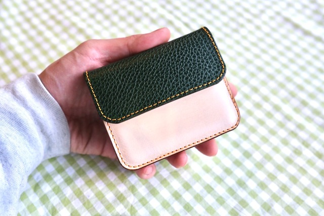 《即納》middle wallet【deep green × off white】