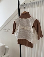 韓国子供服 / 26Autumn / Aosta / レースオープンベスト / 秋服 *FREE*