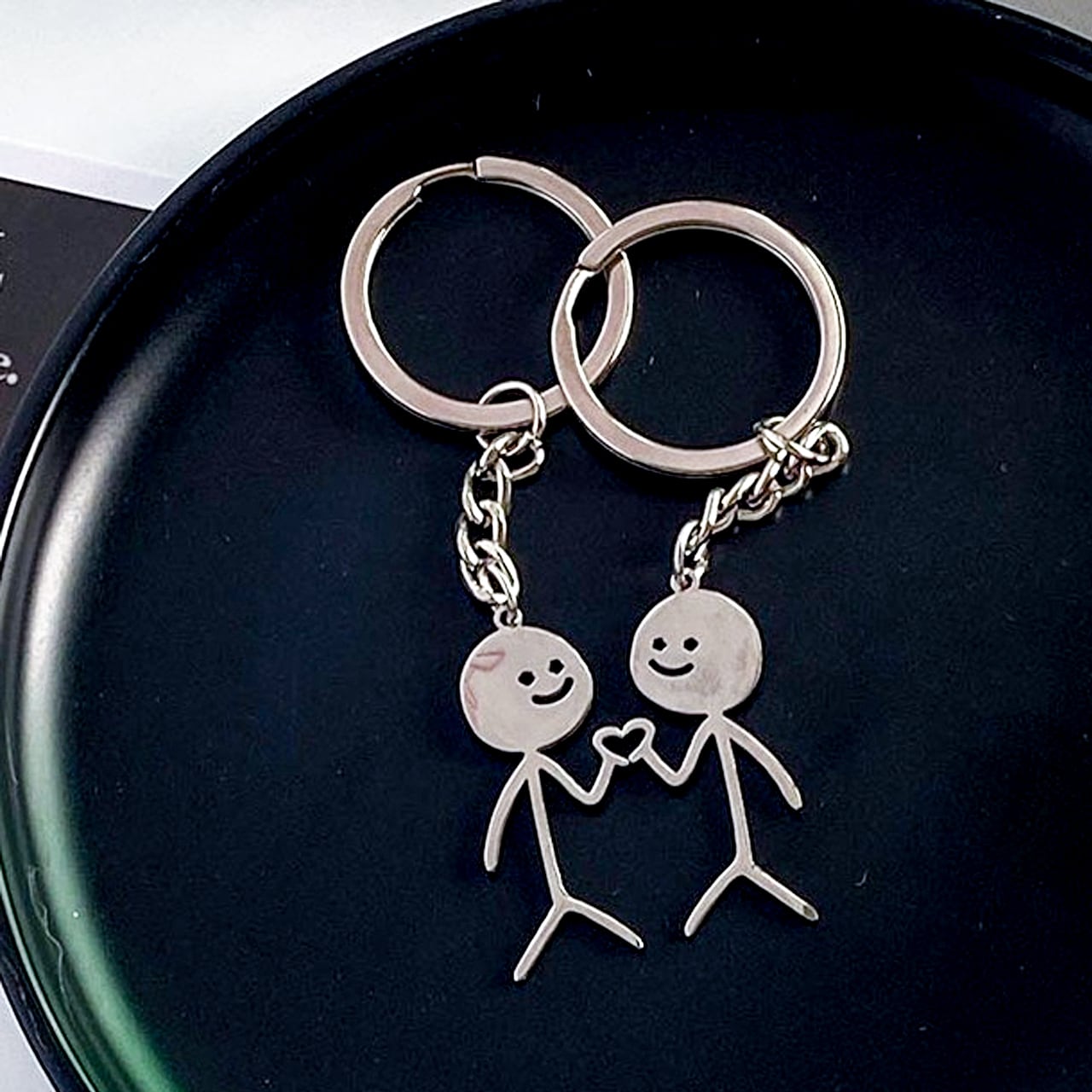 P-03 .カップルペアキーホルダー おしゃれINS風 個性派かわいい バッグ
