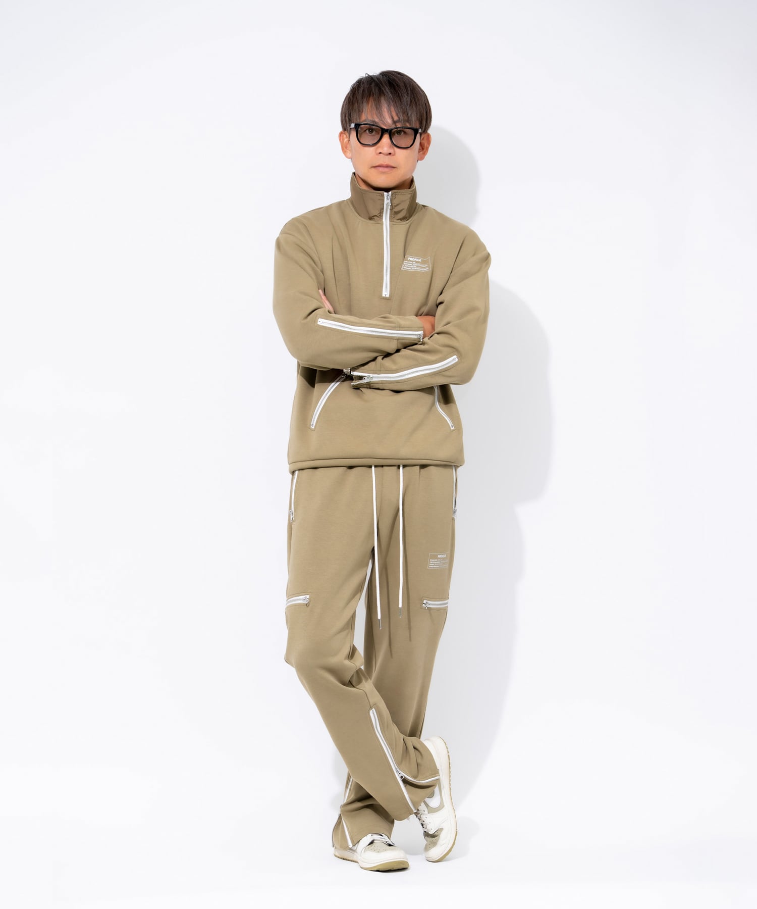 Things S Like 萩原裕介 上下セットアップ カーキ Things S Like.