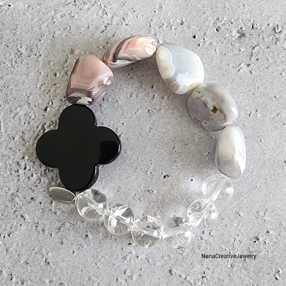 Clover bracelet(ブラックオニキス×ボツワナアゲート×アイリスクォーツ 