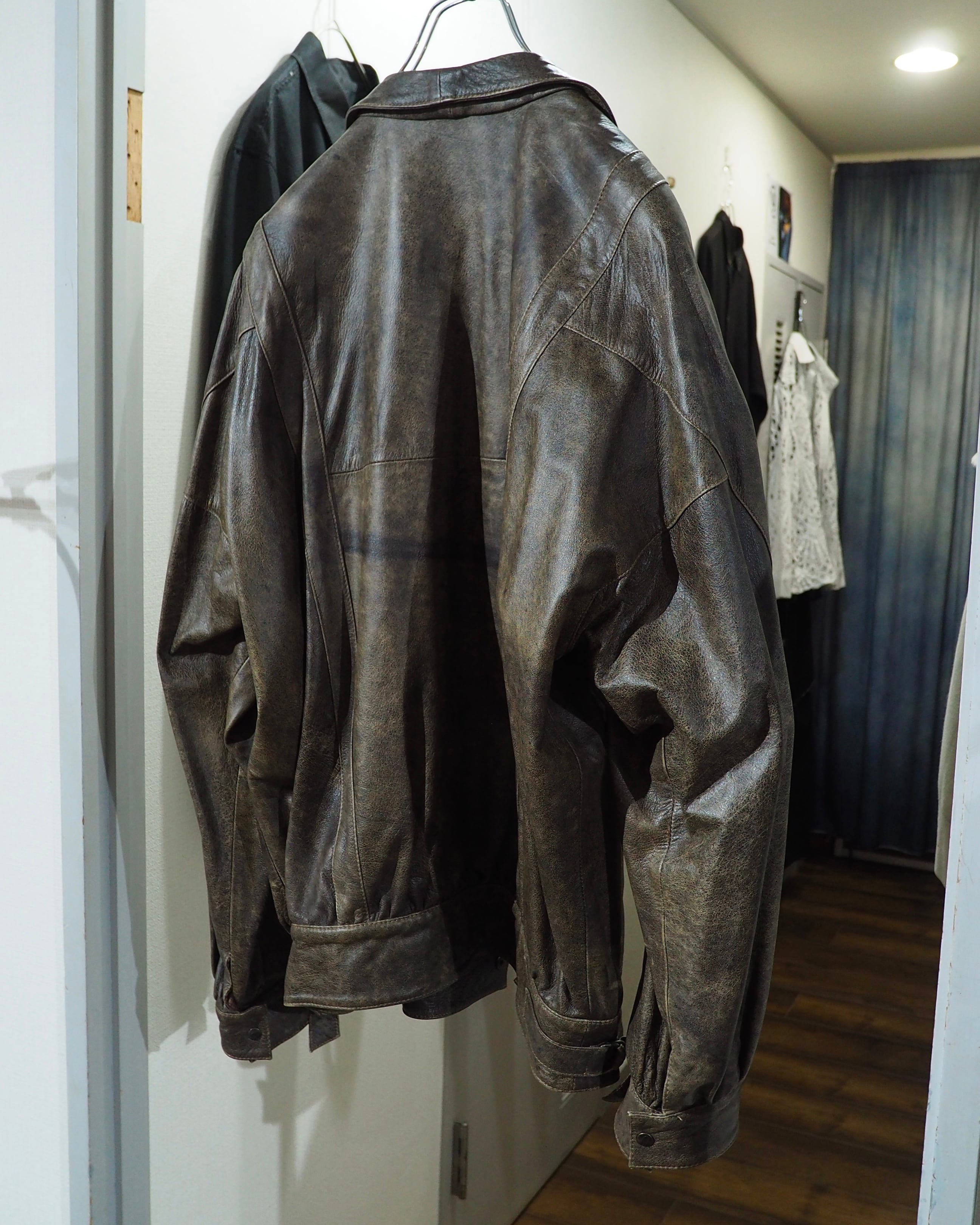 " Made in Italy - Vera Pelle " Unconventional Deformed Silhouette Vintage Leather Jacket