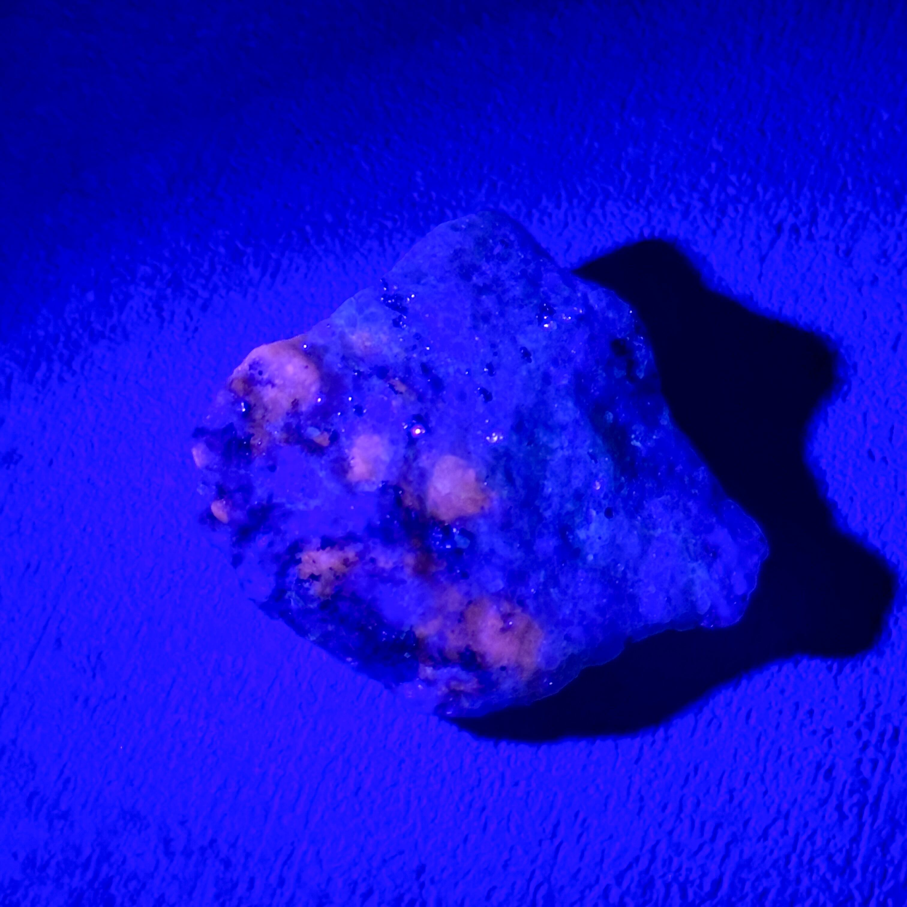 蛍光◎アフガナイト 原石71◇Afghanite◇ 天然石・鉱物