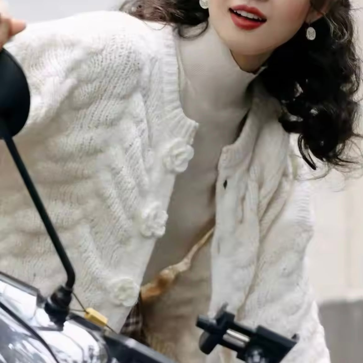 フラワーボタンカーディガン