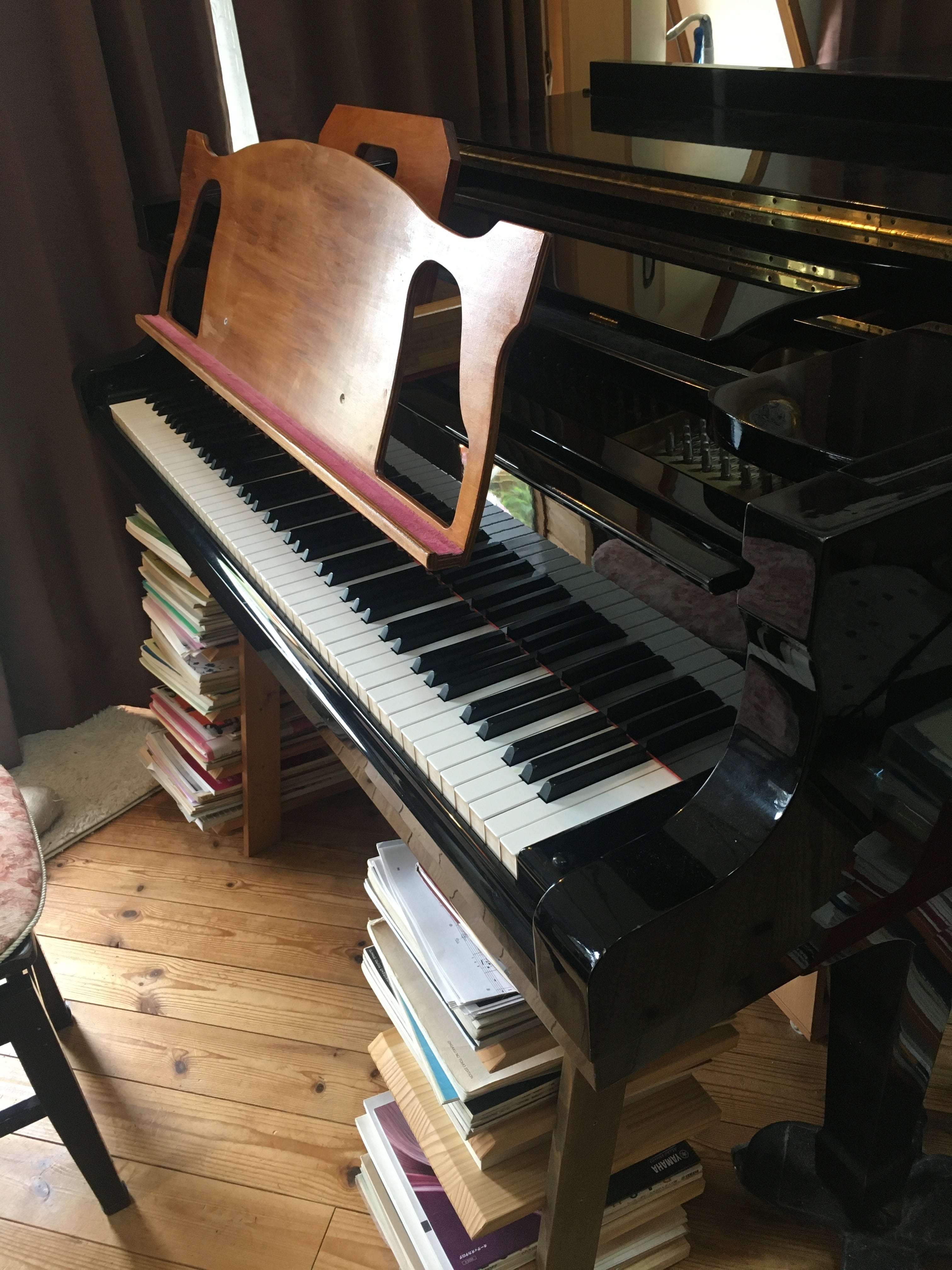 調律師が考案したグランドピアノ補助譜面台 おきラック®︎ 幅広タイプ