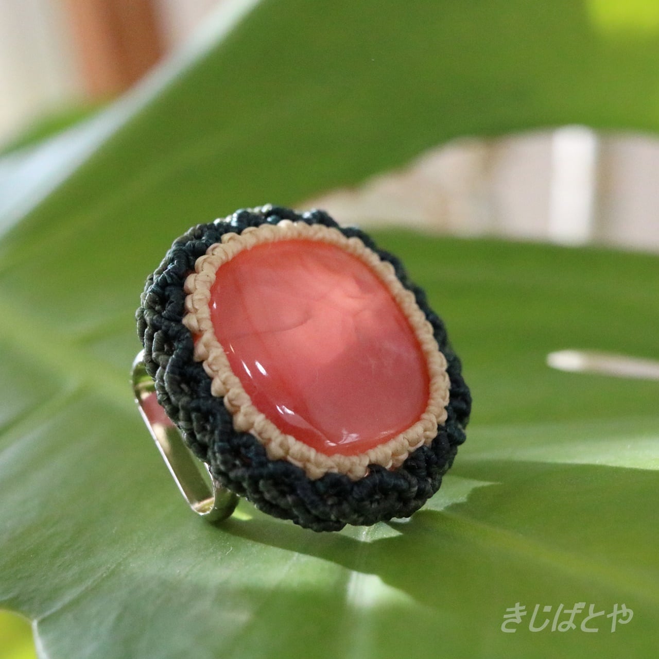 インカローズの帯留