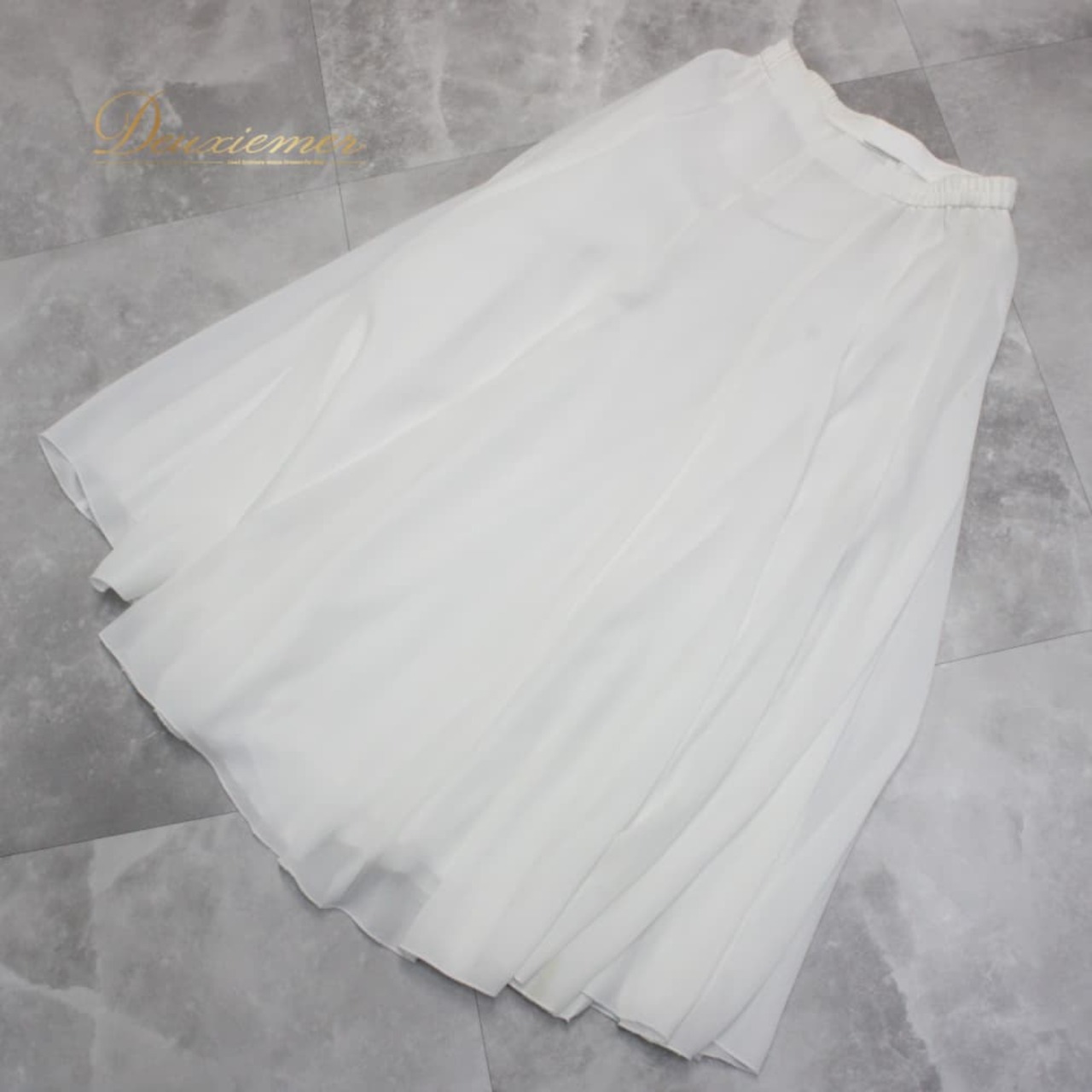 社交ダンス 衣装 スタンダード スカート レッスンウェア レディース ホワイト系 練習着 白 無地 シンプル フォーマル 清楚 上品 ステージ衣装 ボリュームスカート フレアスカート マキシ丈 フルスカート ダンス衣装 ドレス風 フロントファスナー 日本製 オールホワイト ポリエステル 伸縮性あり 通気性 きれいめ 無地スカート 競技用 練習用 クラブ ダンスレッスン 舞台 ステージ ソロ コーラス 発表会 返品可 レディースダンス衣装 ホワイト ドレス レディースフォーマル