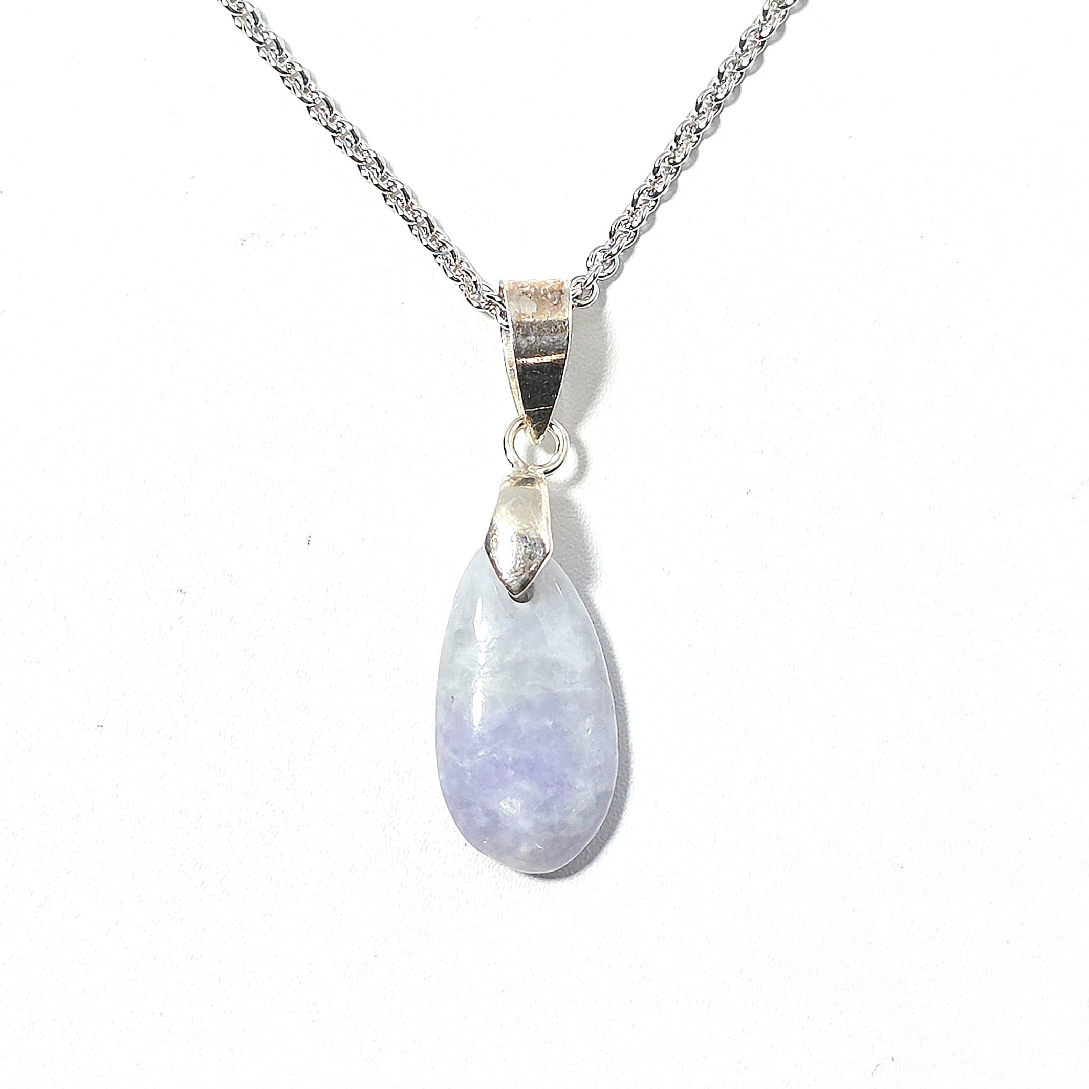 糸魚川翡翠ペンダント:チェーン付き BPT0072 | 糸魚川翡翠工芸家 赤羽