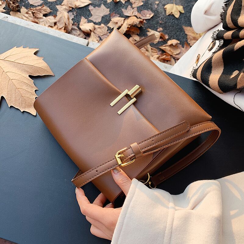 オータムウィンタースタンダードスタイル レトロ 秋物 冬物 スクウェア メッセンジャーバッグ 手作りハンドバック37683045382