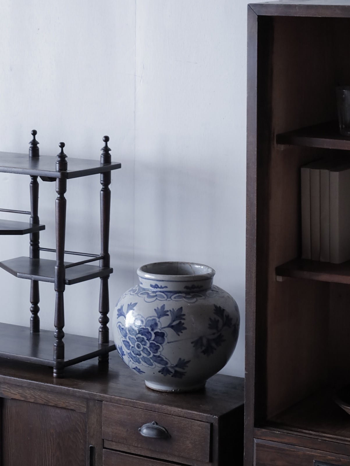 李朝 染付壺 【店頭渡し】 | アルドマ 古道具・古家具・アンティーク