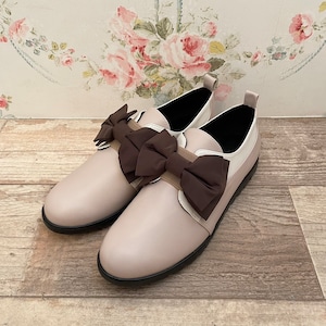 ALMOND LATTE/RIBBON SNEAKERS