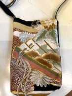 留袖で作られたポシェット