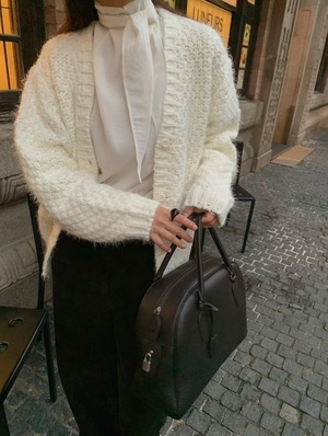 loose pocket cardigan