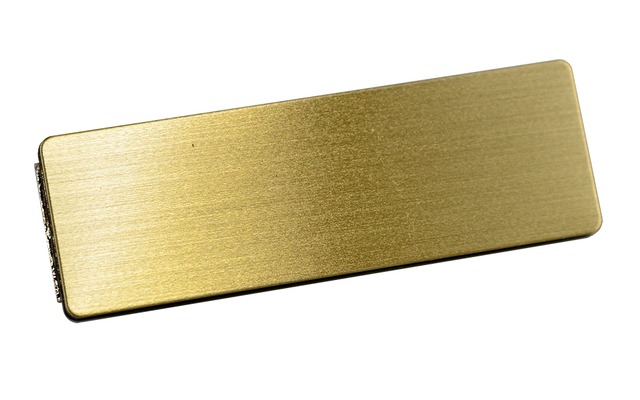 金属無地名札（真鍮-金タイプ）60×20ミリ　強力マグネット留め具