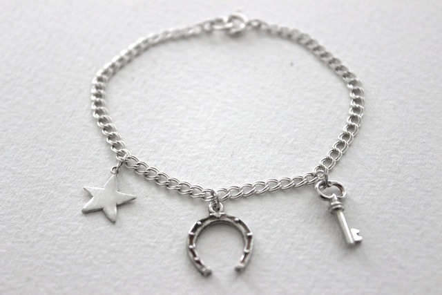 Bold Curb Chain & T-bar Bracelet