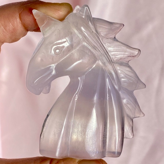 ラベンダーフローライトのユニコーン Lavender Fluorite Unicorn 