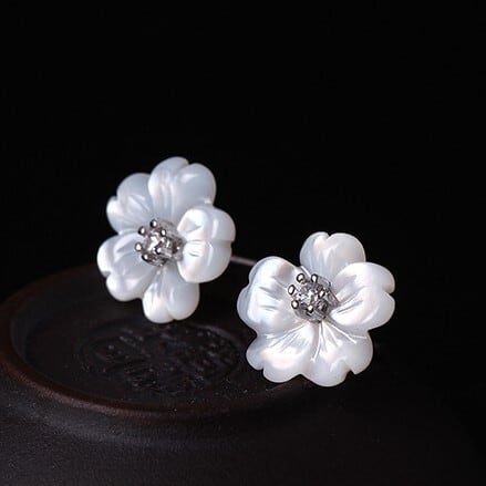 梅の花のピアス SILVER 0261 | Vary