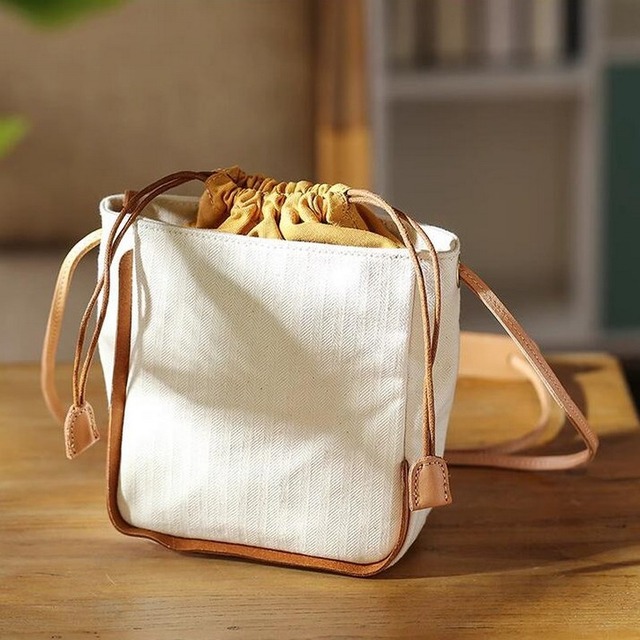 巾着デザインショルダーバッグ　　M0203