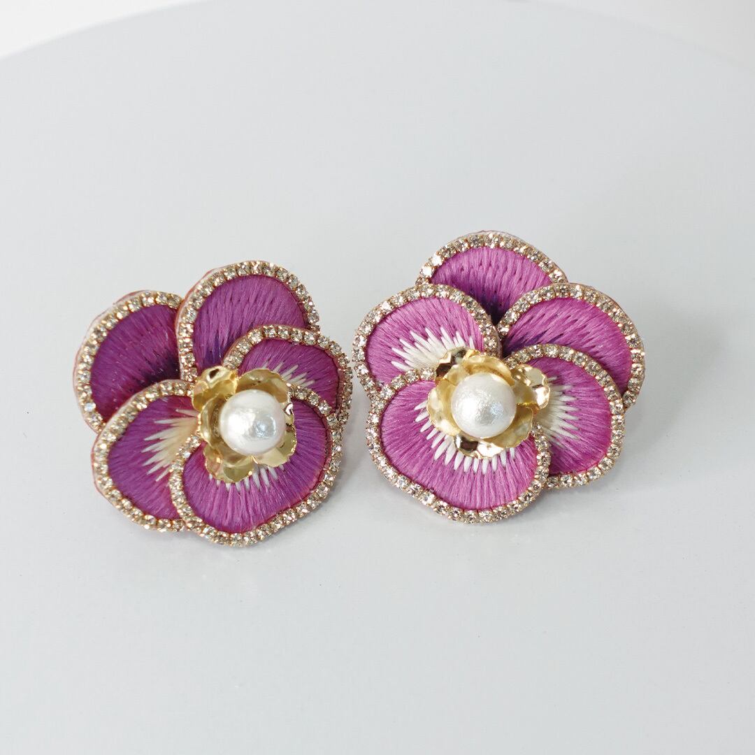 【紫パンジー】ピアス/【Purple Pansy】pierce Earrings with Japanese Embroidery