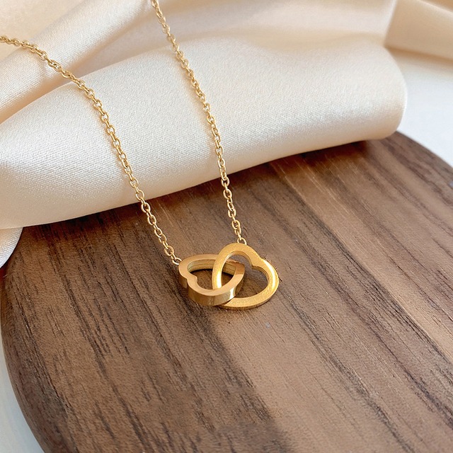 double heart overlap necklace