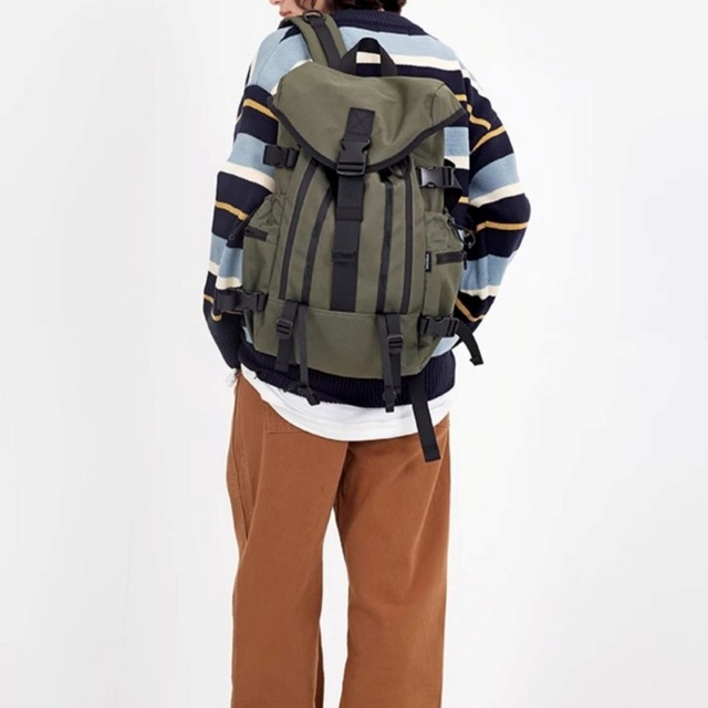 大容量で水に強いカジュアルバックパックA18609