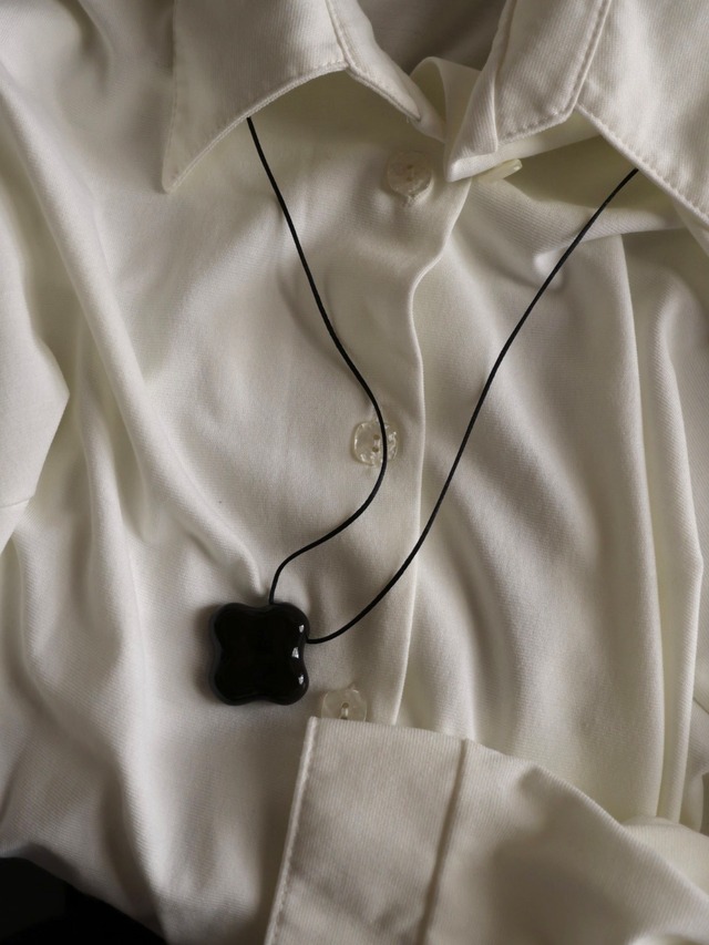 <select>pottery pendant / black clover