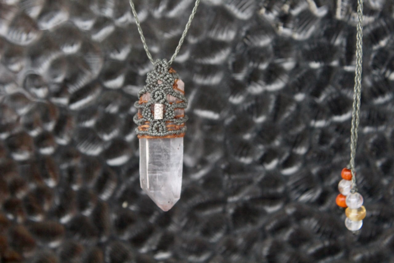 Himalayan crystal micro macrame reversible pendant