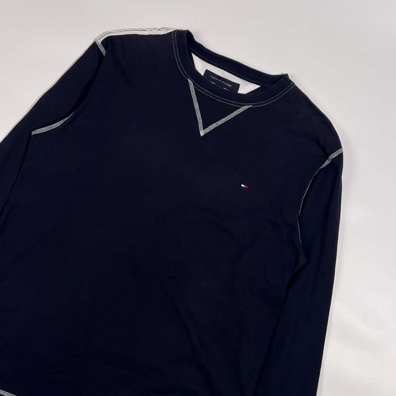 TOMMY HILFIGER トミーヒルフィガー ステッチ 背面 ビッグ デザイン 長袖 Tシャツ サイズ L /ネイビー系 メンズ