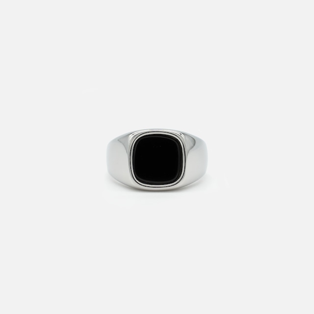 Black rounded ring
