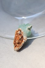 グリーンアポフィライト × ヒューランダイト 「輝く人参」Green Apophyllite × Heulandite ◇ 天然石・鉱物・パワーストーン・原石 | st00353