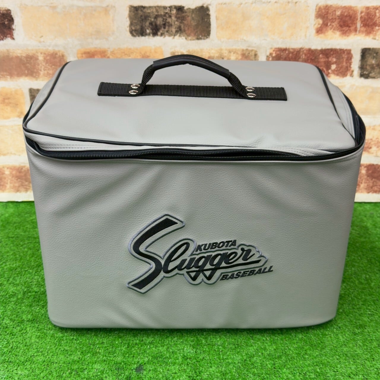 限定】久保田スラッガーグラブケース 4個入れ | バンダイスポーツ