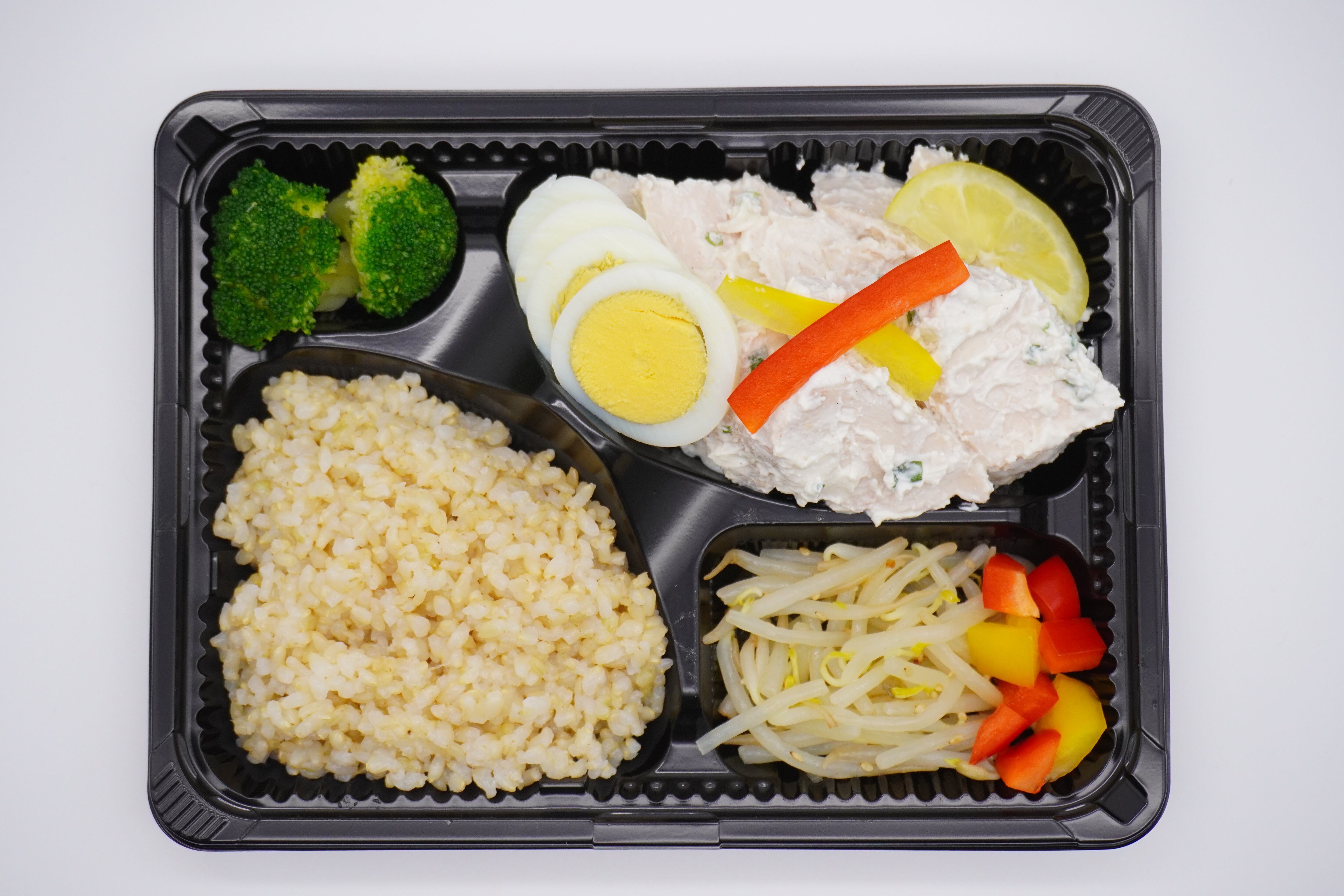 皮なし柔らか鶏むね弁当