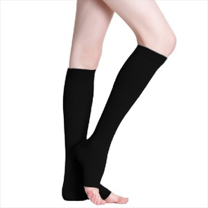 【送料無料】 着圧ソックス 2足セット 雑貨 2色 靴下 脚 ショート ホールド感 通気性 オープントゥ シンプル カジュアル ガーリー 無地 ボーダー 縞模様 しましま オールシーズン シーズンレス 30代 40代 レディース ママ 女性用 夜 就寝 睡眠 プチプライス 美脚 むくみ解消 フリーサイズ ブラック ベージュ