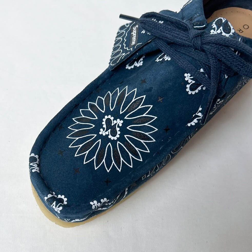 NEW] Clarks×Supreme 別注 BANDANA WALLABEE シュプリーム クラークス